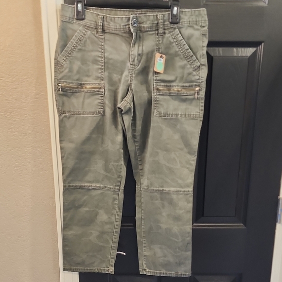 Men's Green Cargo Pants - Picture 1 of 3